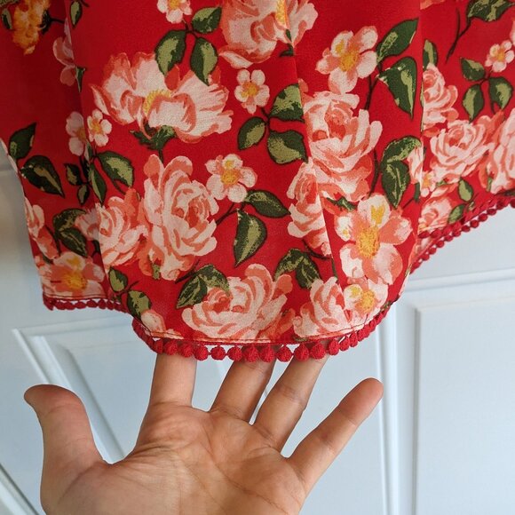 Twine & String Red Floral Print With Tie Back Detail Size Medium - Picture 7 of 10